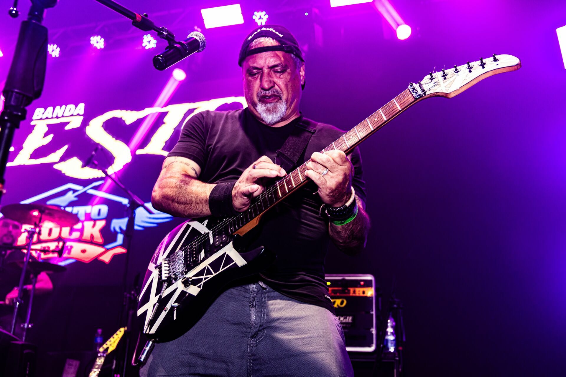 Foto A arte de fotografar shows: capturando a energia dos palcos em imagens Foto A arte de fotografar shows: capturando a energia dos palcos em imagens - Imagem 2