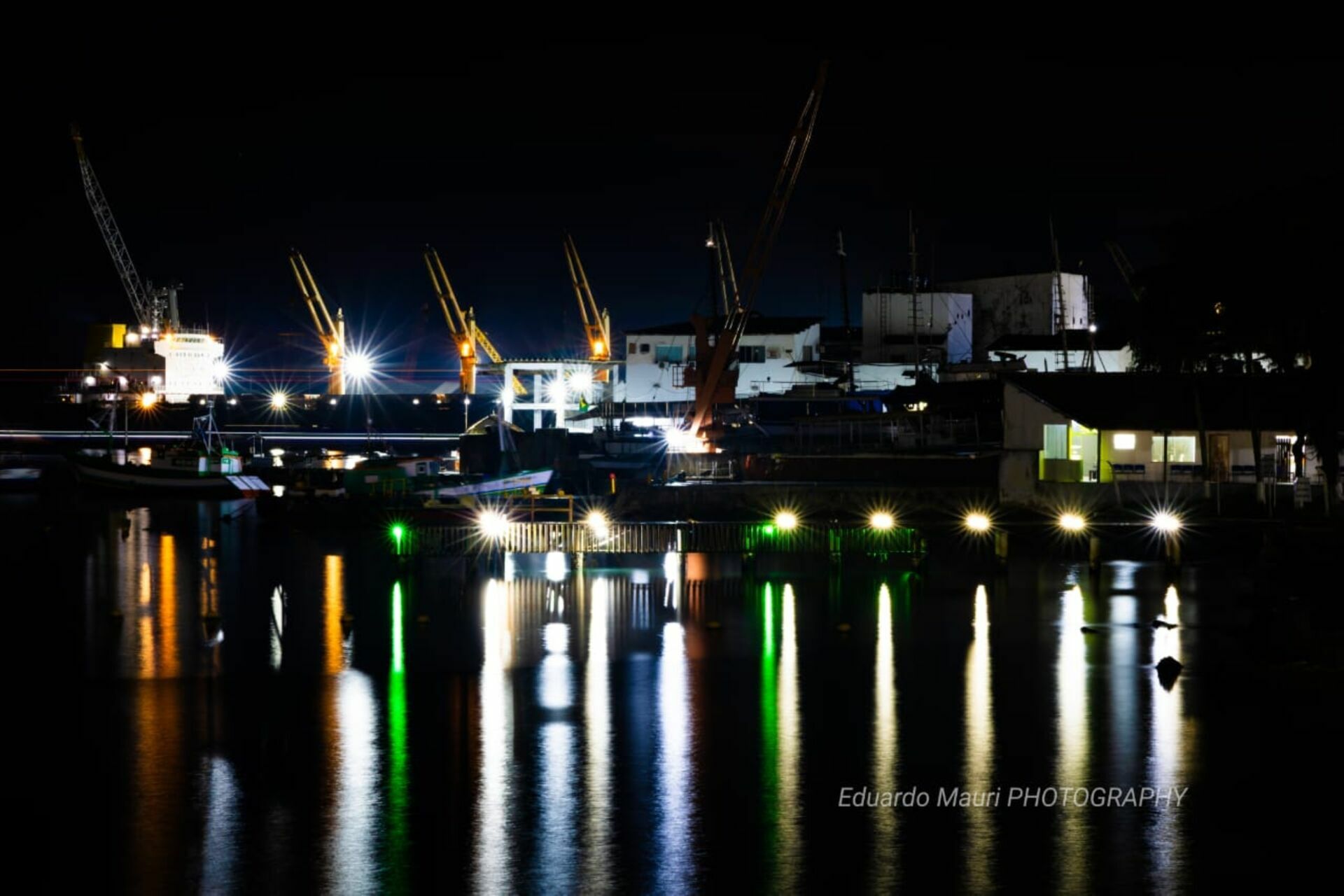 Foto Erros Comuns em Longa Exposição — Guia Completo (com alma e precisão) Foto Erros Comuns em Longa Exposição — Guia Completo (com alma e precisão) - Imagem 0