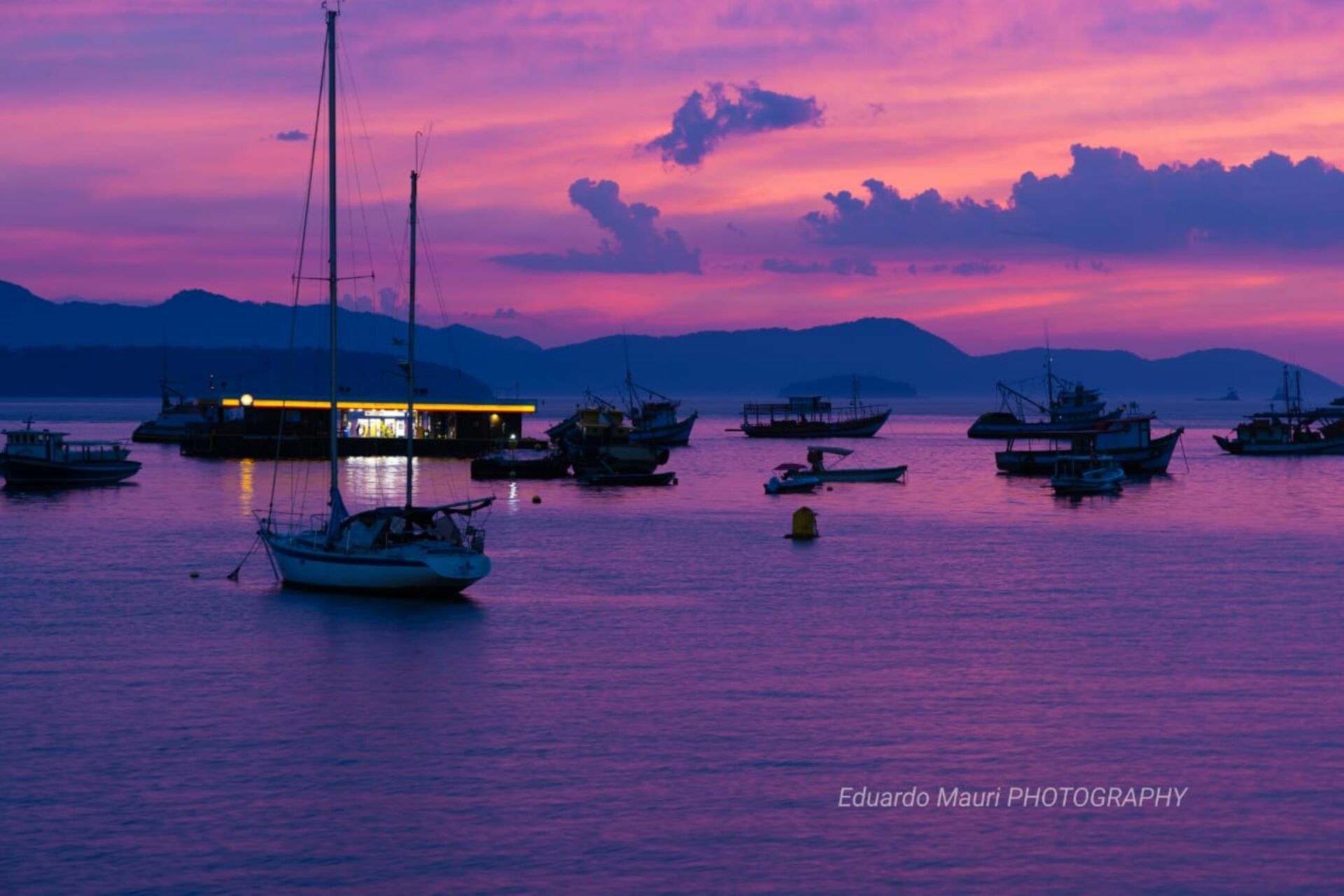 Foto Erros Comuns em Longa Exposição — Guia Completo (com alma e precisão) Foto Erros Comuns em Longa Exposição — Guia Completo (com alma e precisão) - Imagem 2