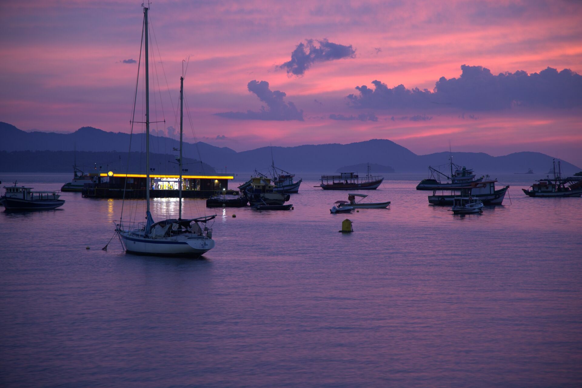 Foto Erros Comuns em Longa Exposição — Guia Completo (com alma e precisão) Foto Erros Comuns em Longa Exposição — Guia Completo (com alma e precisão) - Imagem 3