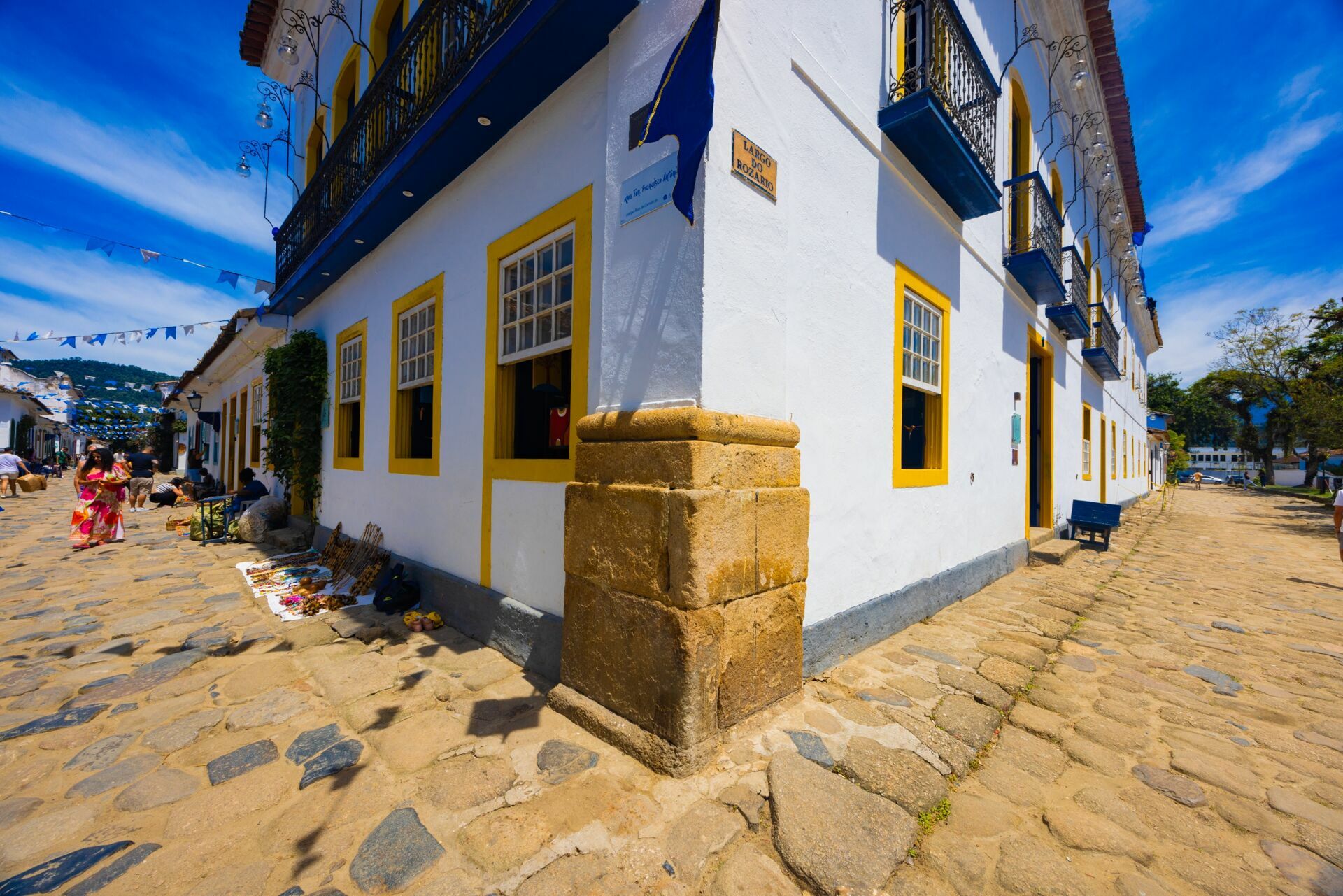 Foto O Olhar Que Procura Mais - Imagem 1